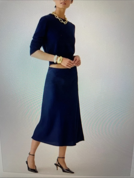 J. Crew Dresses & Skirts - J Crew Gwyneth slip skirt in navy sz xs